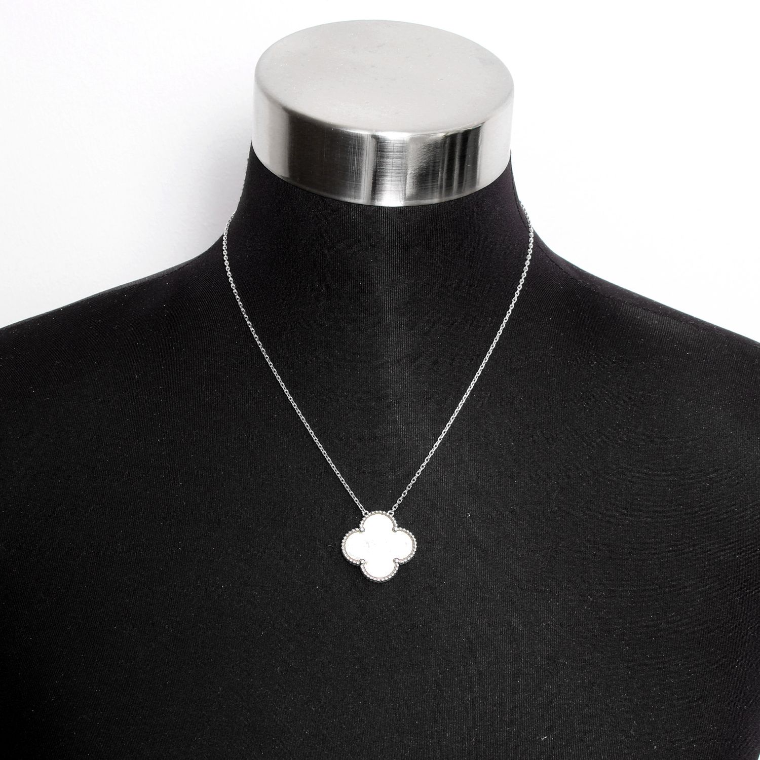 Necklace Van Cleef & Arpels Pendant